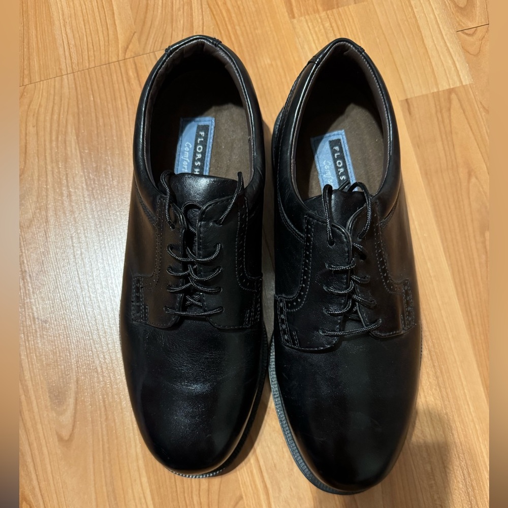 Florsheim Black Leather Oxfords 7.5 Wide